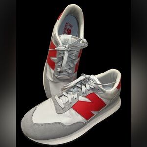 New Balance 237